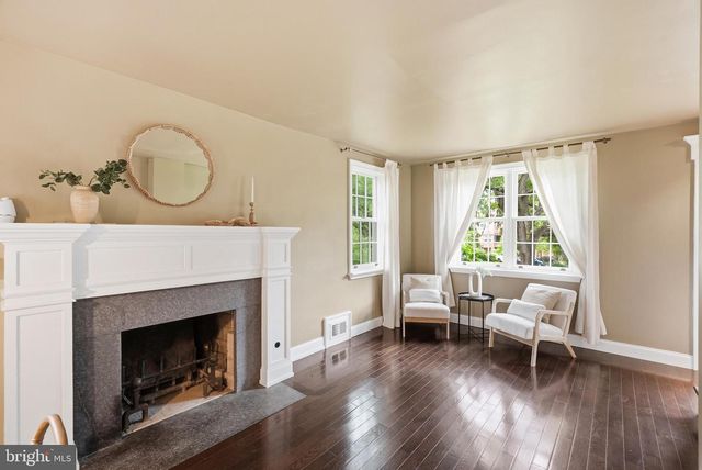 203 S WASHINGTON ST, Rockville, MD 20850