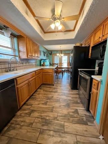 1425 Chimney Hill Road, Yukon, OK 73099
