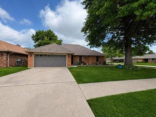 1425 Chimney Hill Road, Yukon, OK 73099