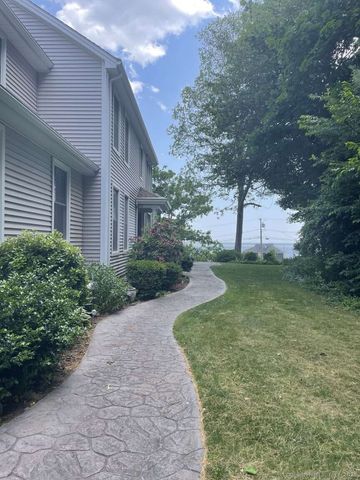42 Bluff Street, Westbrook, CT 06498