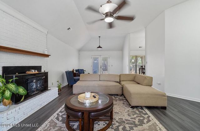 838 Cloverleaf Drive, Southaven, MS 38671