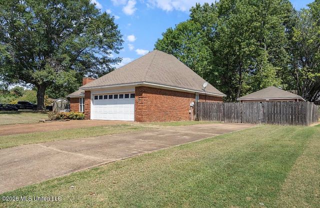 838 Cloverleaf Drive, Southaven, MS 38671
