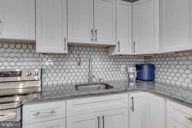 119 FLEETWOOD AVE, Mount Laurel, NJ 08054