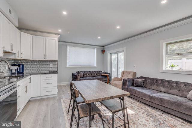 119 FLEETWOOD AVE, Mount Laurel, NJ 08054