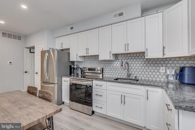 119 FLEETWOOD AVE, Mount Laurel, NJ 08054