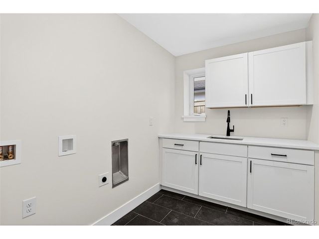 3092 S Cook St, Denver, CO 80210