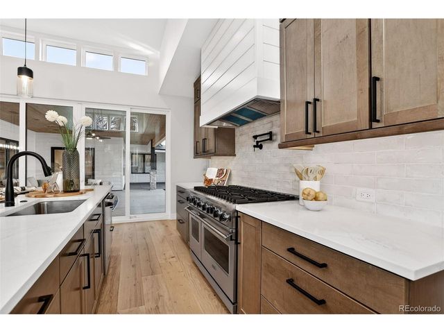 3092 S Cook St, Denver, CO 80210