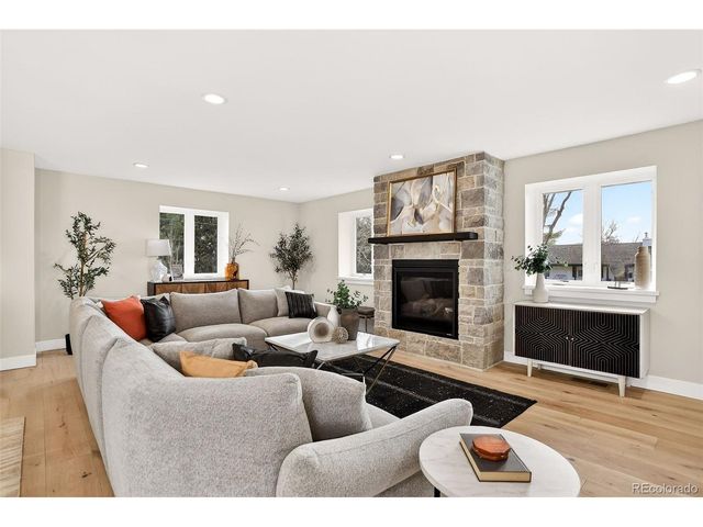 3092 S Cook St, Denver, CO 80210