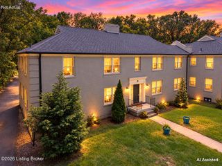 2316 Grinstead Dr 4, Louisville, KY 40204
