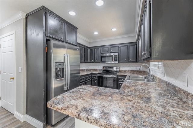 146 Hampton Court, Poplar Bluff, MO 63901