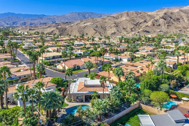 112 Chelsea Circle, Palm Desert, CA 92260