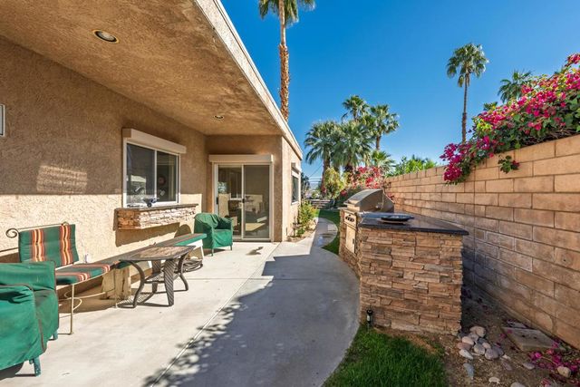 112 Chelsea Circle, Palm Desert, CA 92260