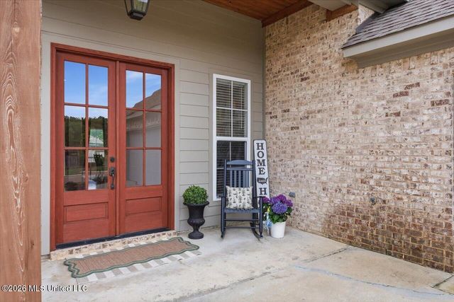 229 Reservoir Way, Brandon, MS 39047