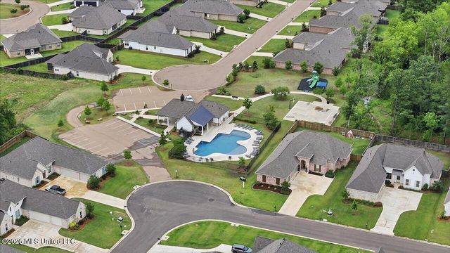 229 Reservoir Way, Brandon, MS 39047