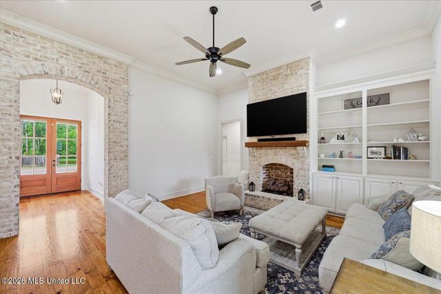 229 Reservoir Way, Brandon, MS 39047