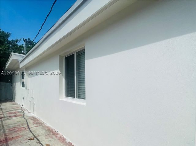 1145 NW 25th St, Miami, FL 33127