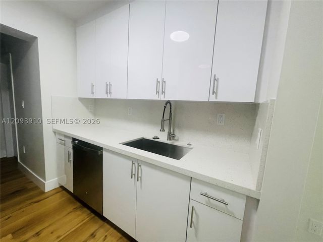 1145 NW 25th St, Miami, FL 33127
