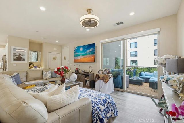 108 Tribeca, Irvine, CA 92612