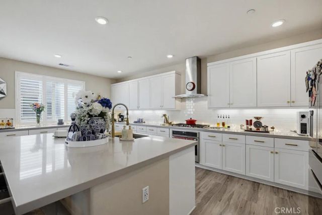 108 Tribeca, Irvine, CA 92612
