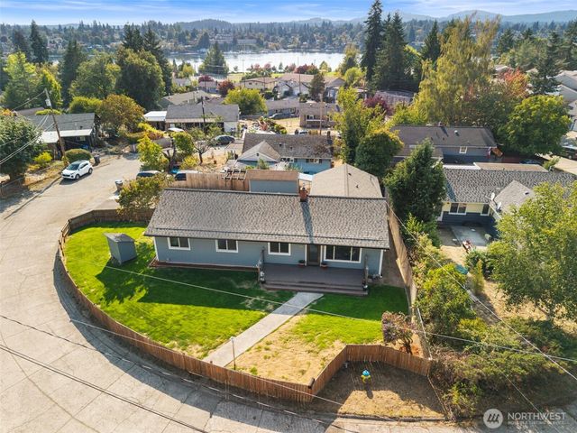 212 Willow Street, Bremerton, WA 98310