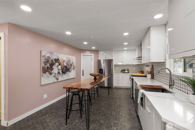 212 Willow Street, Bremerton, WA 98310