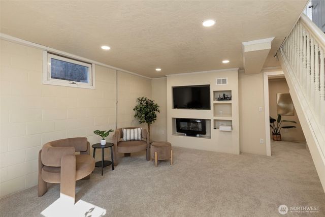 212 Willow Street, Bremerton, WA 98310