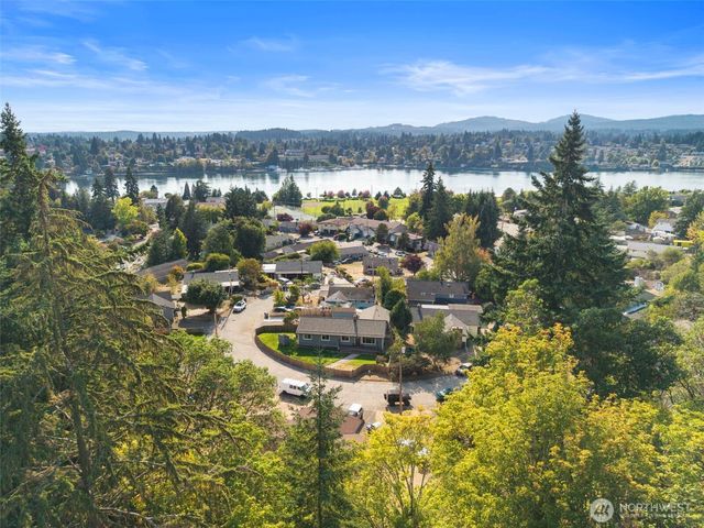 212 Willow Street, Bremerton, WA 98310