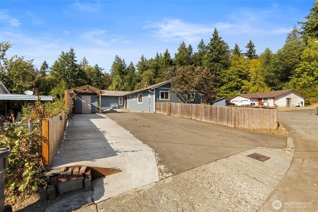 212 Willow Street, Bremerton, WA 98310