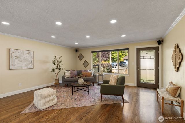 212 Willow Street, Bremerton, WA 98310