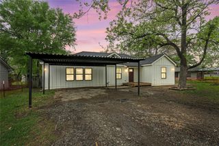 305 N 4th Street, Crandall, TX 75114