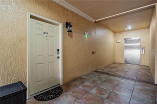 4307 BAYSIDE VILLAGE DRIVE 201, Tampa, FL 33615