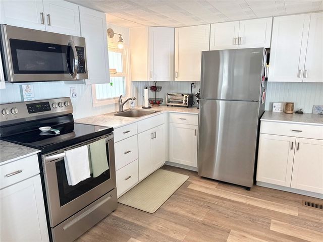 7214 MOUNT FAIRFIELD ROAD NE 527, St Petersburg, FL 33702
