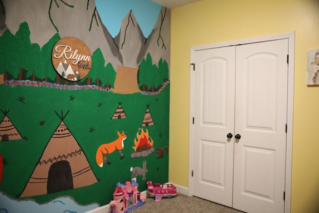 809 Hooper Rd, Charlotte, TN 37036