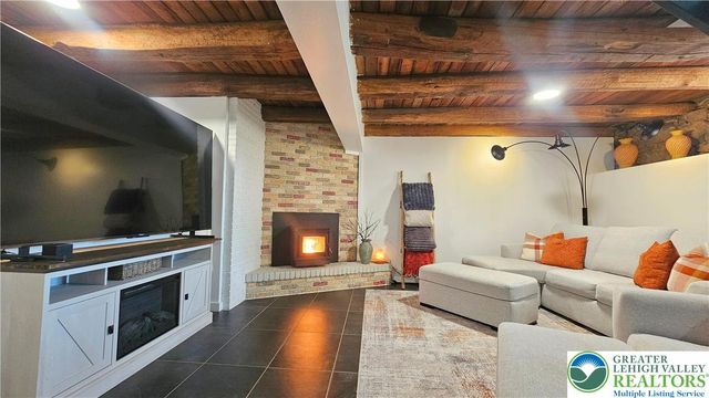 2239 Wassergass Road, Lower Saucon Twp, PA 18055