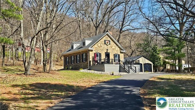 2239 Wassergass Road, Lower Saucon Twp, PA 18055