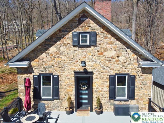 2239 Wassergass Road, Lower Saucon Twp, PA 18055