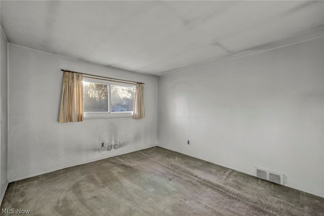 5873 Doxmere Drive, Parma Heights, OH 44130