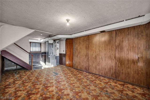 5873 Doxmere Drive, Parma Heights, OH 44130