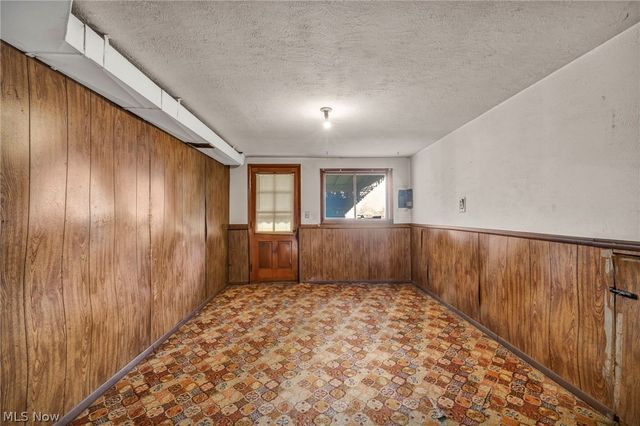 5873 Doxmere Drive, Parma Heights, OH 44130