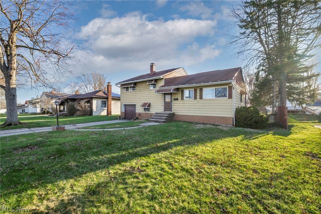 5873 Doxmere Drive, Parma Heights, OH 44130