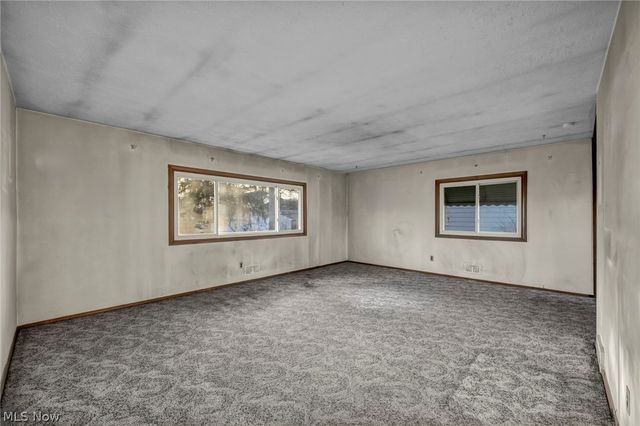 5873 Doxmere Drive, Parma Heights, OH 44130