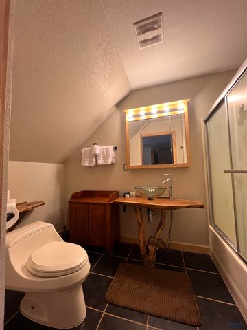 1210 NOWLIN, Rapid City, SD 57702