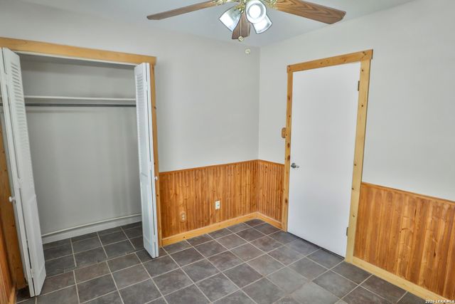 1204 LAKESIDE DR W, Canyon Lake, TX 78133
