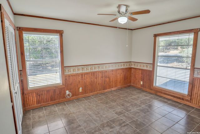 1204 LAKESIDE DR W, Canyon Lake, TX 78133