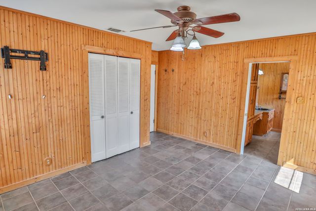1204 LAKESIDE DR W, Canyon Lake, TX 78133
