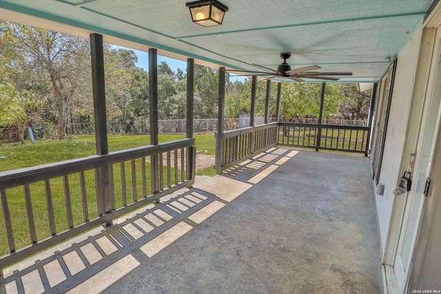 1204 LAKESIDE DR W, Canyon Lake, TX 78133