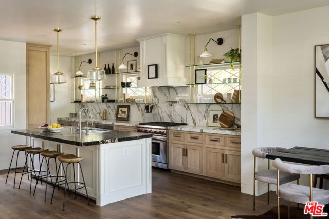 1635 N Genesee Avenue, Los Angeles, CA 90046