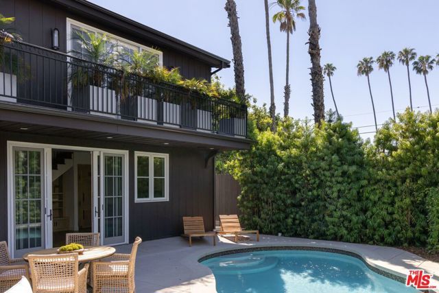 1635 N Genesee Avenue, Los Angeles, CA 90046