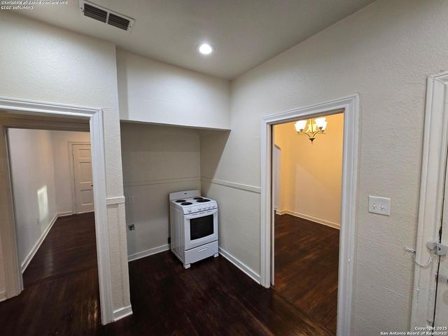 809 Elmwood, San Antonio, TX 78212