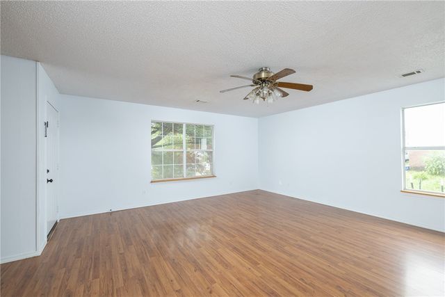 1581 Crestview Avenue, Decatur, AR 72722